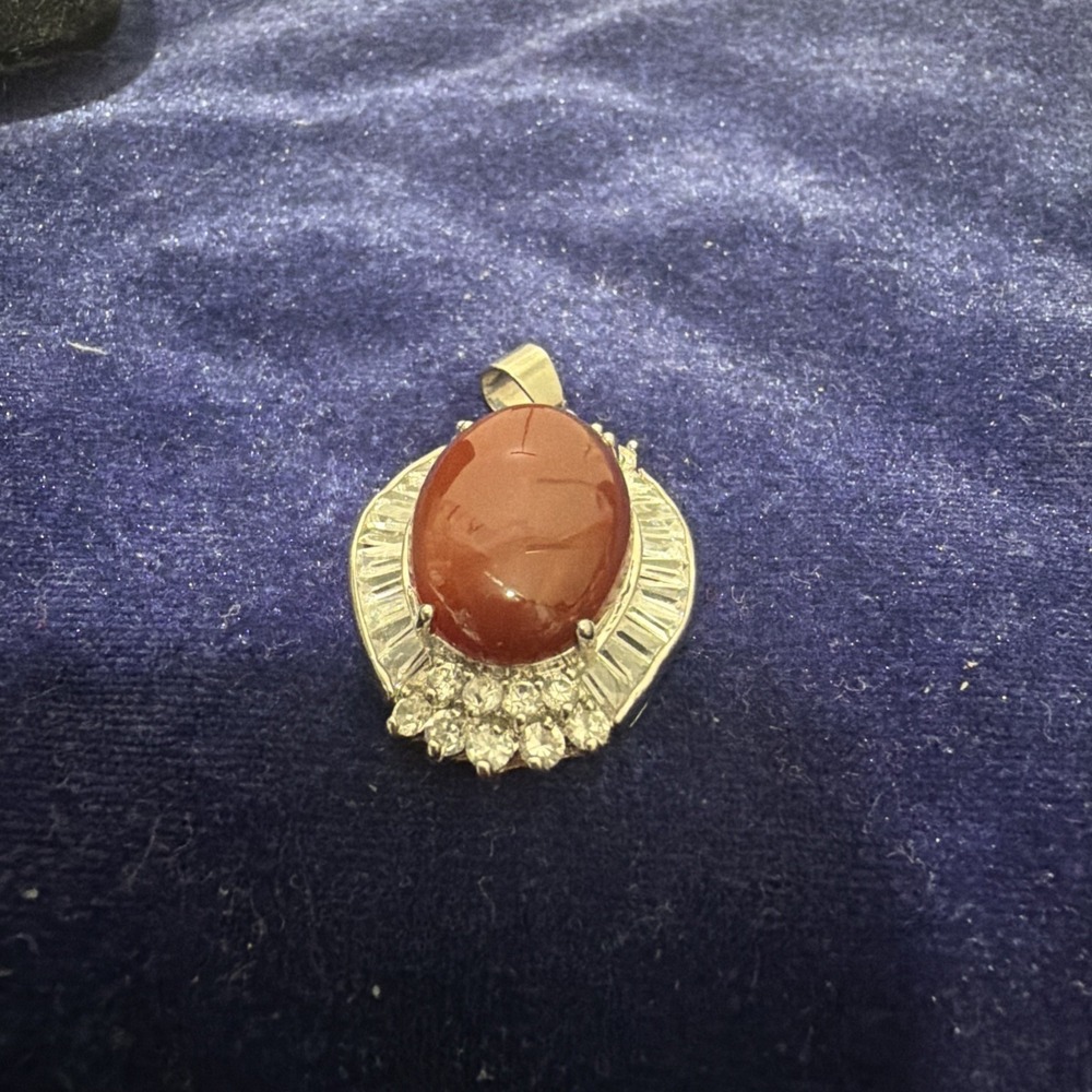 Natural 18k.G.F Oval Red Agate Silver Cubic Zirconia Crystal Pendant